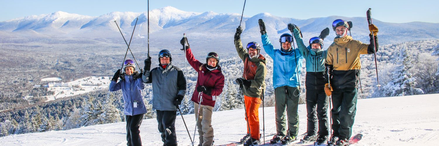 25 Friends Skiing BW